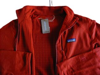 【新品M】パタゴニア M’s R1 ジャケット ■ patagonia ■ Amanita Red (AMRE)