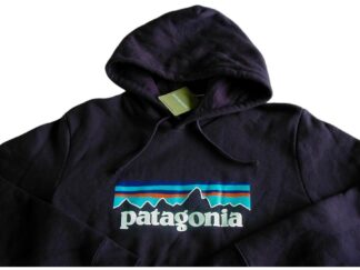 【新品M】パタゴニア M’s P-6 ロゴ・アップライザル・フーディ ■ patagonia ■ Night Plum (NTPL)